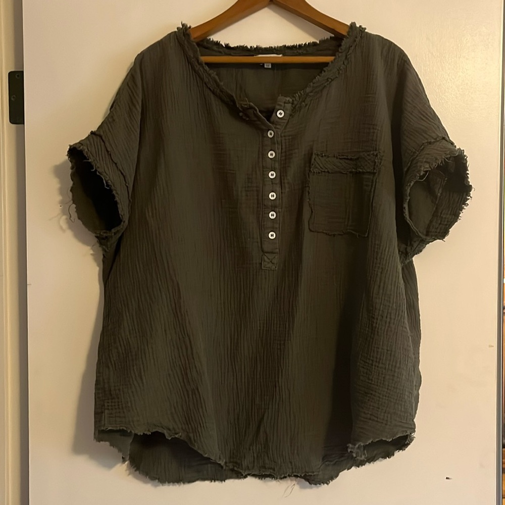 La Miel olive green oversized cotton top. Medium